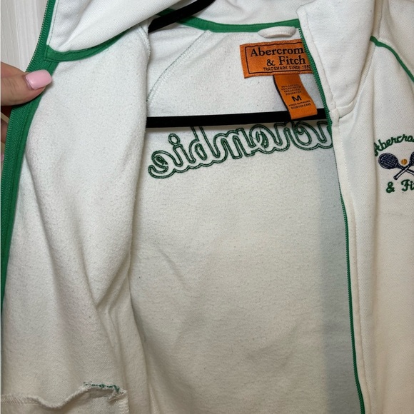 Abercrombie & Fitch - Vintage Full Zip White Jacket with Green Accents in Size M - Picture 10 of 11